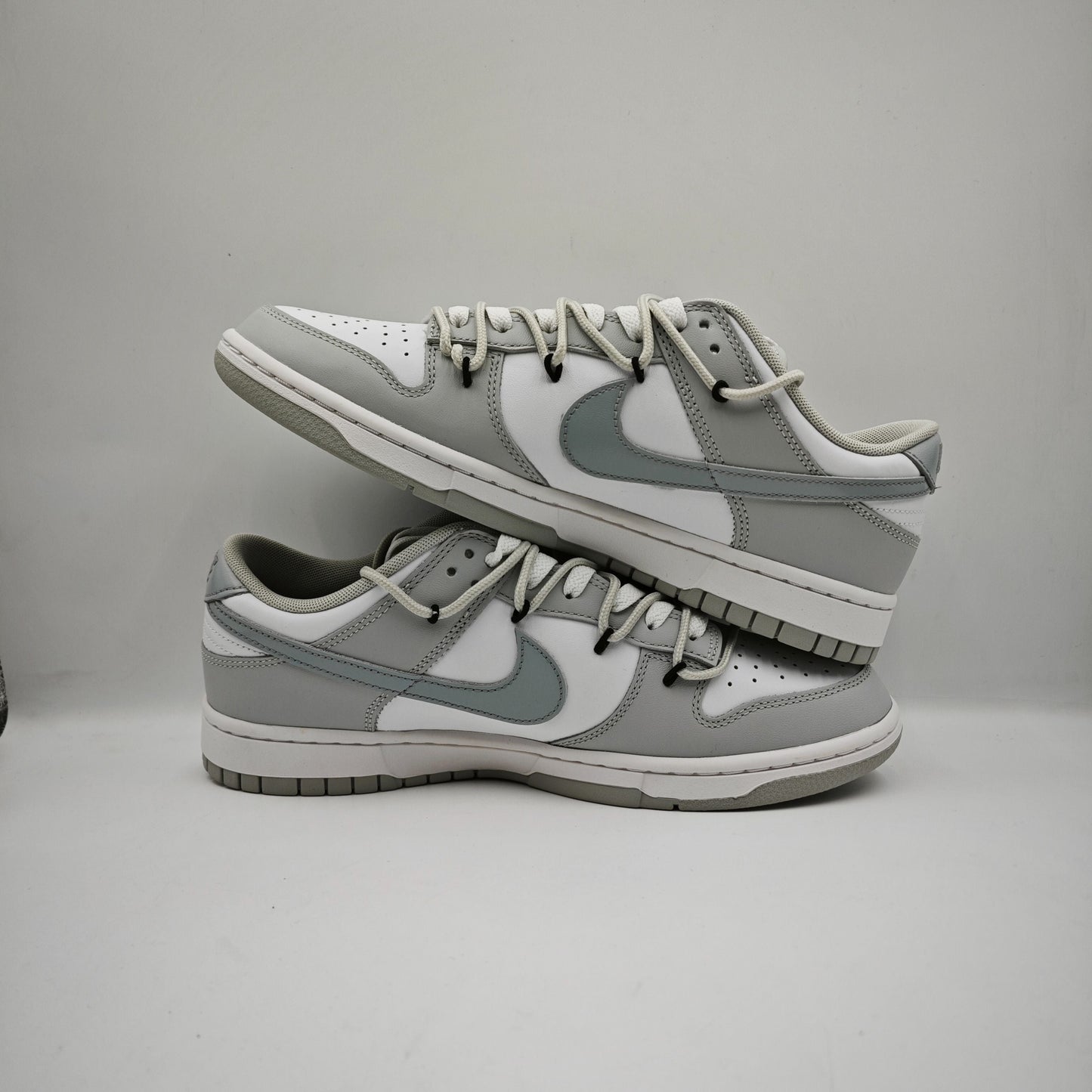 Custom Dunk Low 'White and Grey'