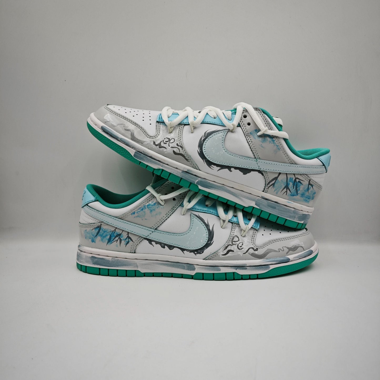 Custom Dunk Low 'Righteous'